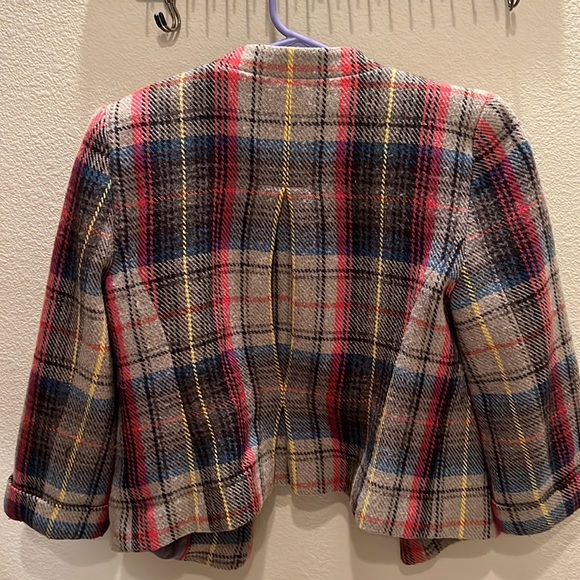 Blazer - Picture 4 of 5